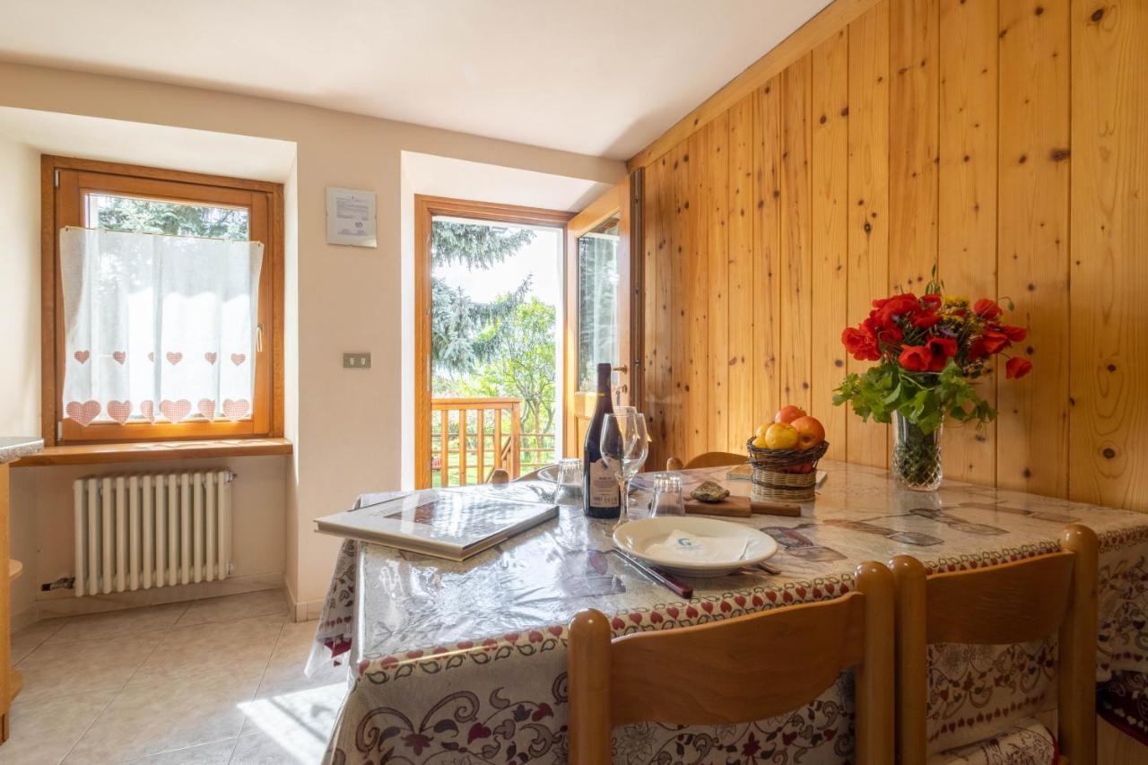 Le Vieux Noyer - Appartamenti Al Verde Villaggio Di Rumiod Saint-Pierre Buitenkant foto