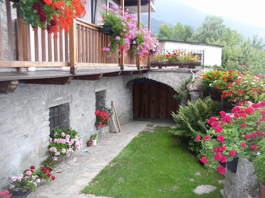 Le Vieux Noyer - Appartamenti Al Verde Villaggio Di Rumiod Saint-Pierre Buitenkant foto